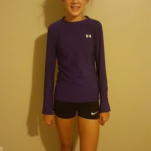 Girls under armour shirt